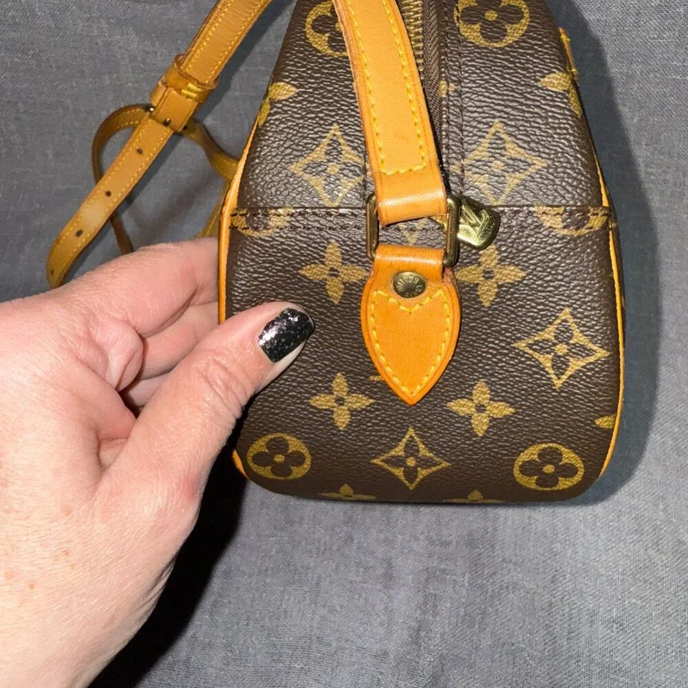 LOUIS VUITTON MONOGRAM BLOIS CROSSBODY BAG